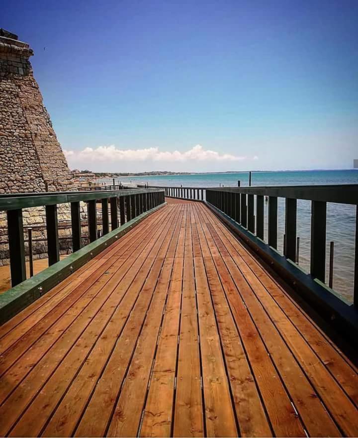A Pozzallo Vicino Al Mare Exterior foto
