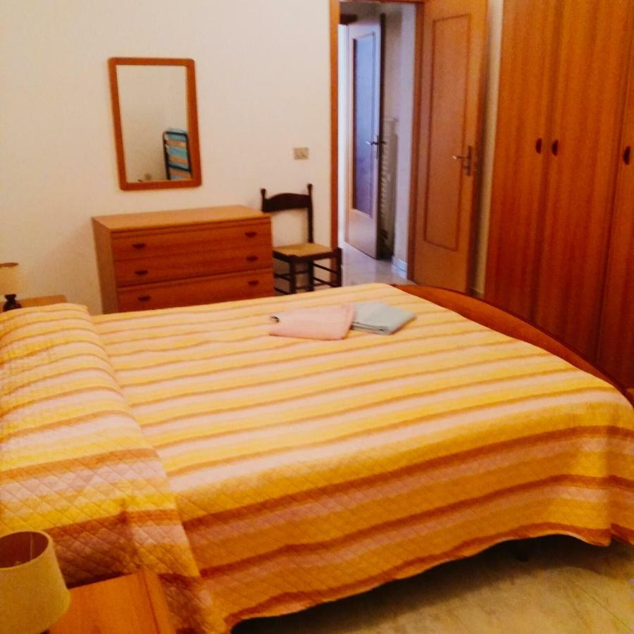 A Pozzallo Vicino Al Mare Exterior foto