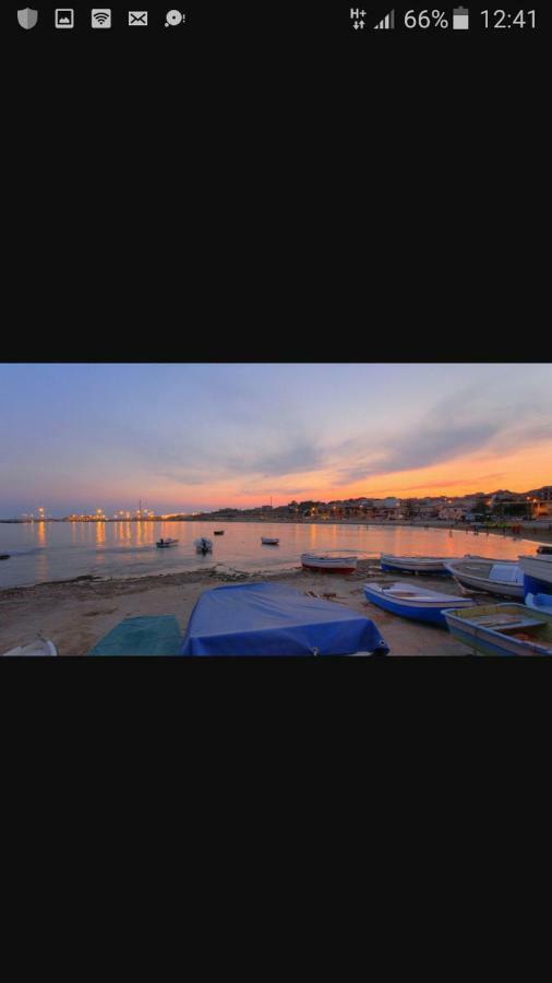 A Pozzallo Vicino Al Mare Exterior foto