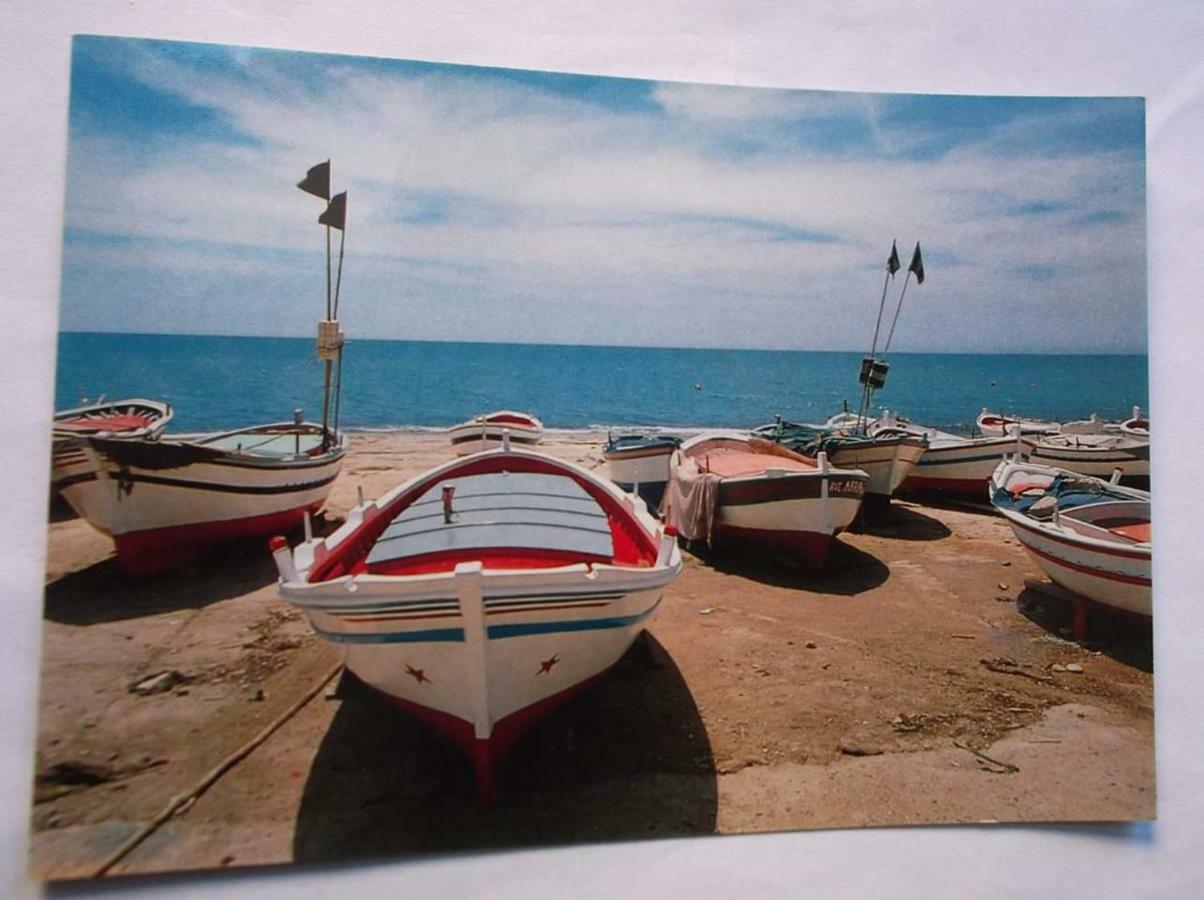 A Pozzallo Vicino Al Mare Exterior foto