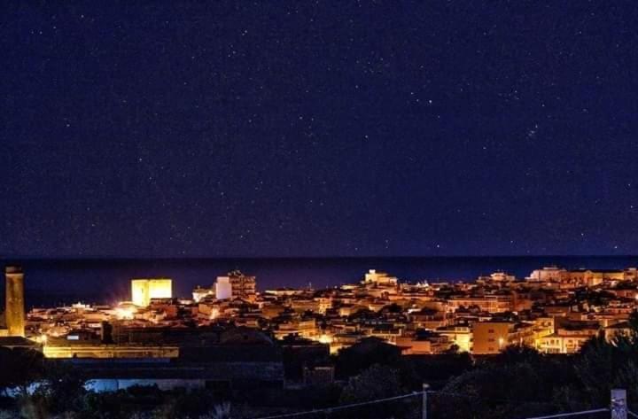 A Pozzallo Vicino Al Mare Exterior foto